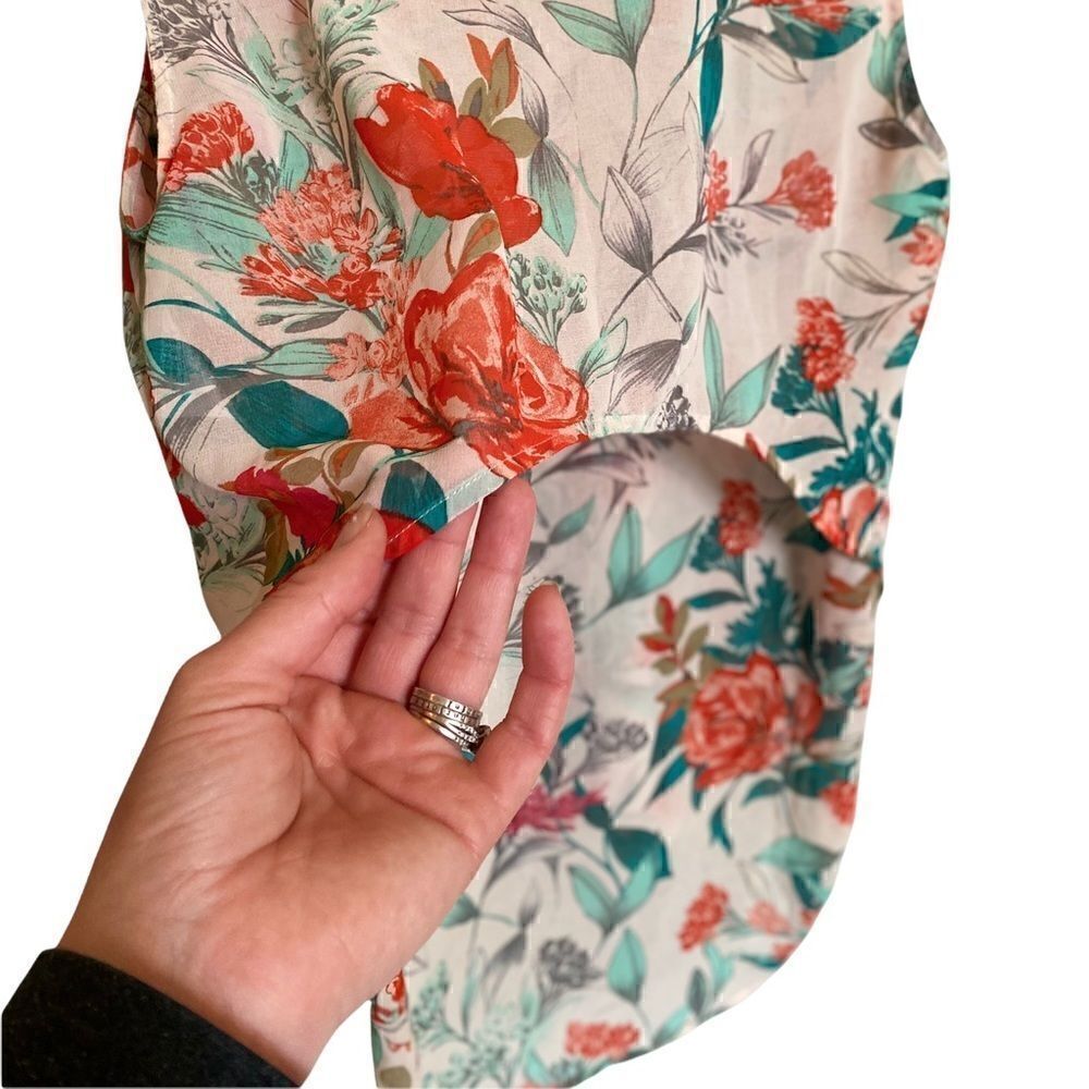 GUESS Floral Sheer Sleeveless Blouse Size Small - Picture 5 of 5